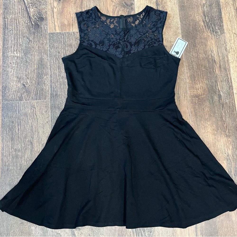 Elegant Black Lace Dress